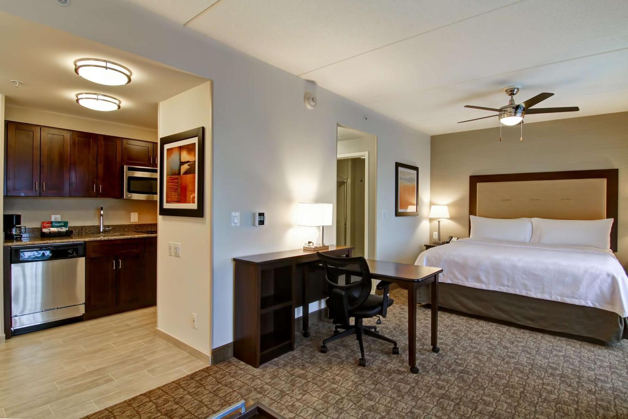 Homewood Suites By Hilton Woodbridge Ngoại thất bức ảnh